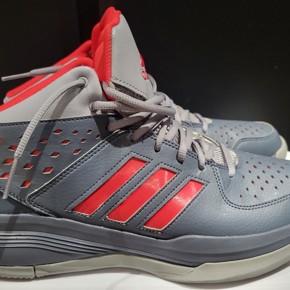 Adidas Originals-11.5 - Picture 5 of 5